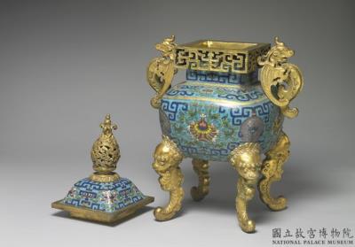 图片[3]-Copper four-legged ding-shaped incense burner in cloisonne enamels with chi-dragon handles, Qing dynasty (1644-1911)-China Archive